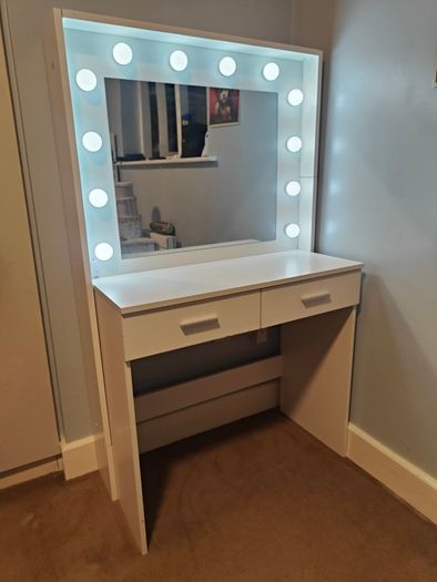 Girl's dressing table