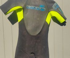 kids wetsuits