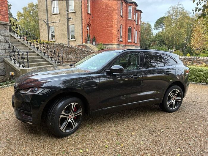 Jaguar F-Pace