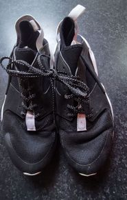 Nike Air runners size 9