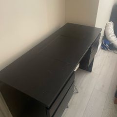 Make up desk
