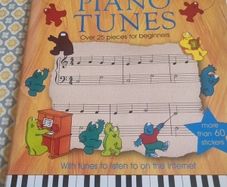 Very Easy Piano Tunes (Usborne) (Paperback)