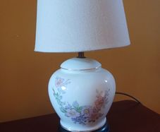 Royal tara lamp