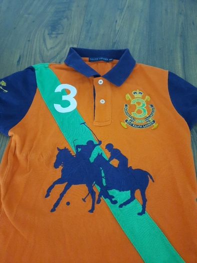 Ralph Lauren tshirt boys size M age 10years