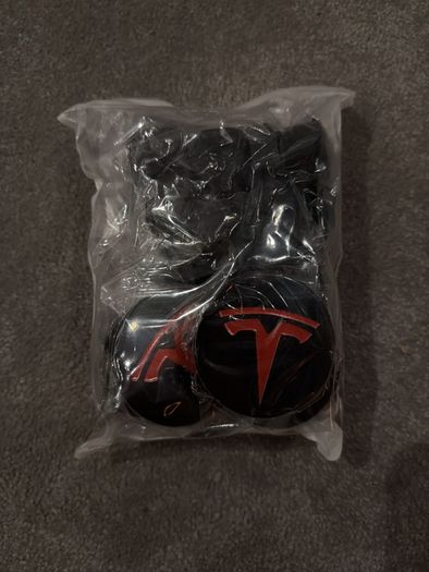 Tesla aero wheel caps
