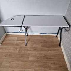 gaming desk