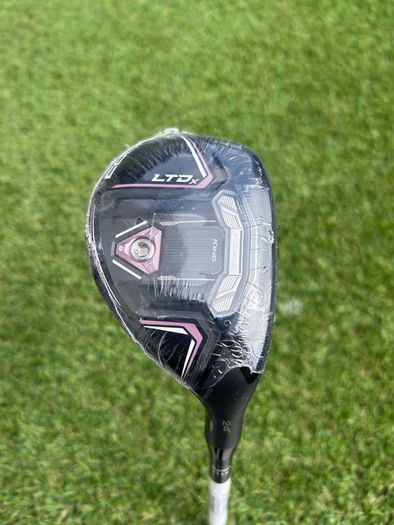 Full set of ladies golf clubs