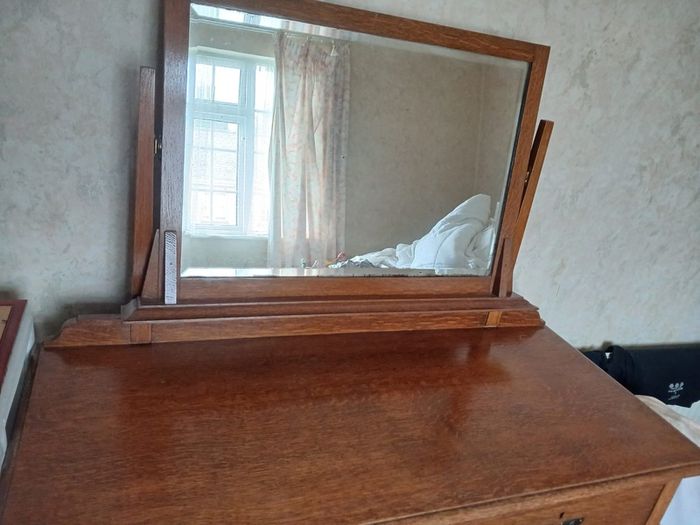 Antique dressing table with swing mirror