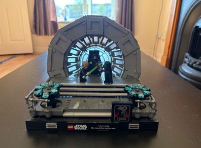 Lego Star Wars Emperor's Throne Room Set 75352