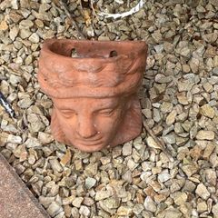 Flower pot