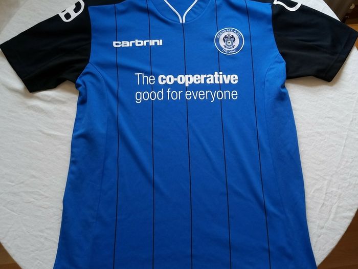 2011/12 Rochdale Home Jersey Size L Adults