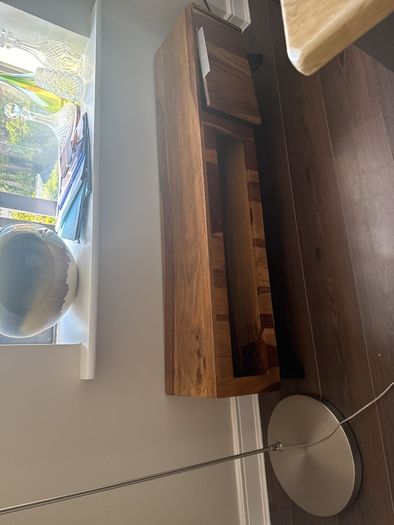 Tv unit
