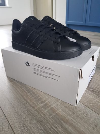 Mens Trainers UK Size 9