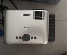philips pojector neopix easy
