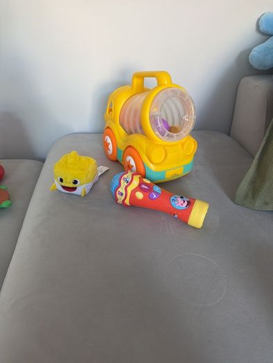 Multiple toys