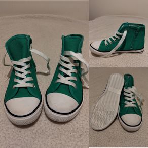 Classic Hi Top Trainers