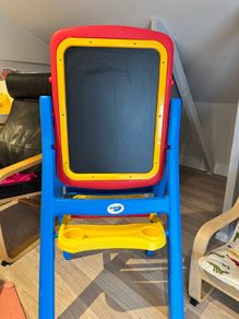 Crayola Art Easel