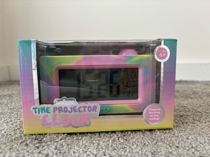 Smiggle time projector  clock