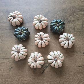 9 Decorative pumpkins - Halloween