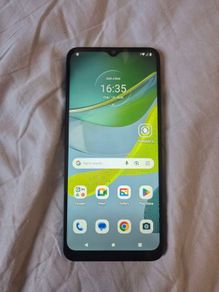 Motorola Moto E13 64GB - Unlocked - Excellent Condition