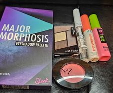 Brand New Makeup Bundle 6 Worth Over 50euros