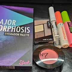 Brand New Makeup Bundle 6 Worth Over 50euros