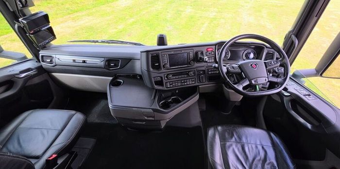Scania 500s Tag Axel Tip+ W/floor