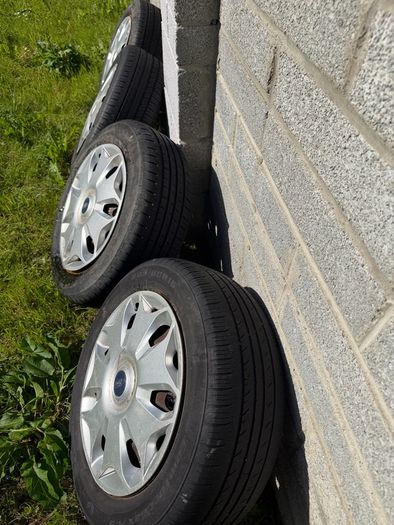 16" Ford wheels