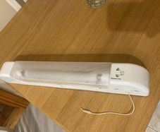Shaver socket / light