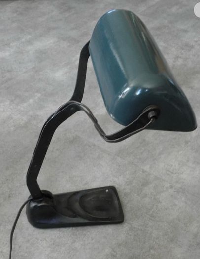 Got Retro Vintage or Midcentury we want it!