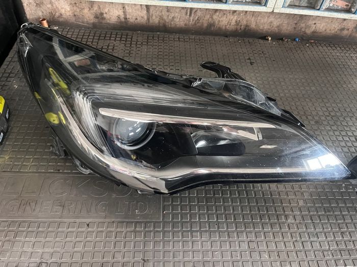 astra k right head light