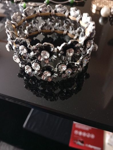 Cute bracelet very dressy