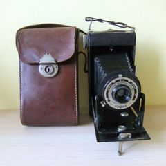 Kodak Brownie & Case