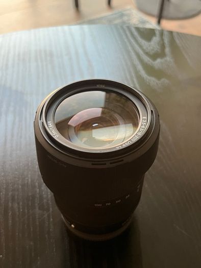 Sony 18-200mm F3.5-6.3 E-Mount Lens SEL18200LE