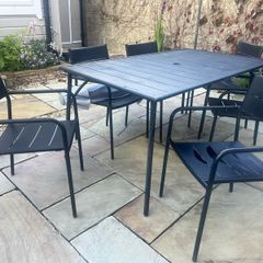 Garden metal table with 6 chairs