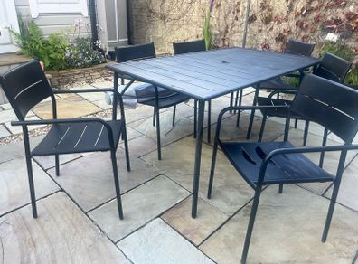 Garden metal table with 6 chairs
