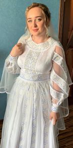 Beautiful Traditional Ukrainian Wedding Dress with Embroidery & Veil