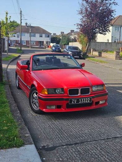 BMW 328i cabrio e36 vintage