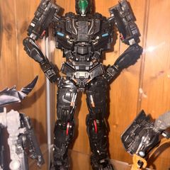 transformers Lockdown figure