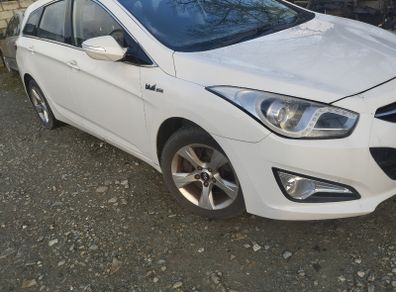 Hyundai i40 1.7 diesel for breaking only 2013
