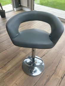 4 Kitchen island stools