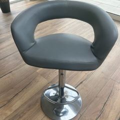 4 Kitchen island stools
