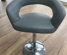 4 Kitchen island stools