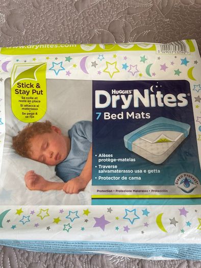 Nappies pants / mats