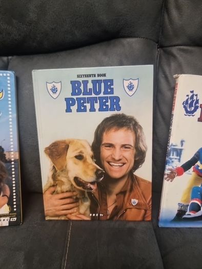 4 vintage Blue Peter annuals job lot.