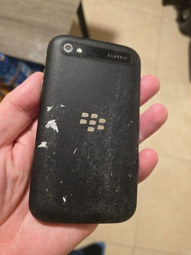 Blackberry Classic (Free Post)