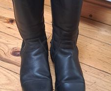 Horse riding boots. Size 5.5  UK 39 ( small fitting)