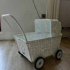 Ollie Ella Rattan Strolley White Toy Stroller Pram