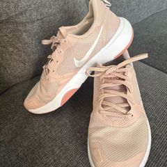 nike shoes women