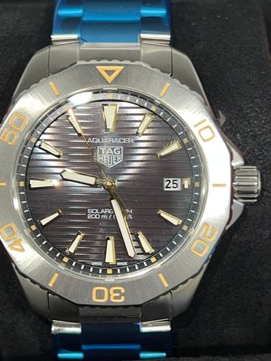 TAG Heuer Aquaracer Professional 200 Solargraph
